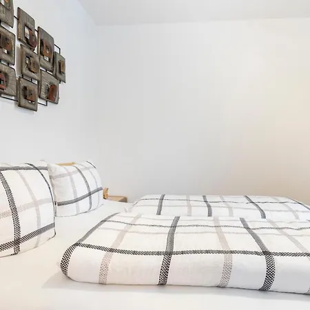 Haus Raich Apartamento *