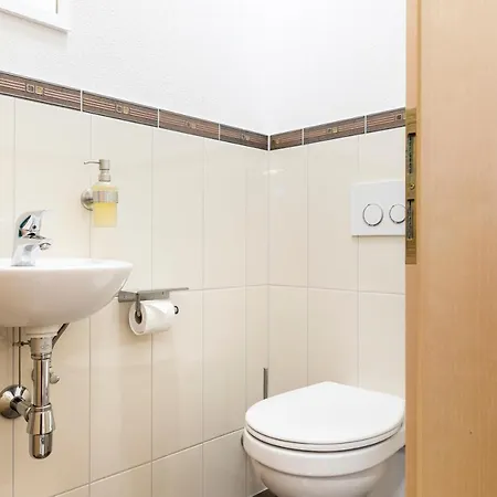 Haus Raich 公寓 阿泽皮茨陶